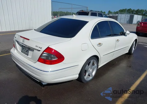 2009 Mercedes-Benz E 350 z USA, uszkodzony, nr VIN WDBUF56X59B414425